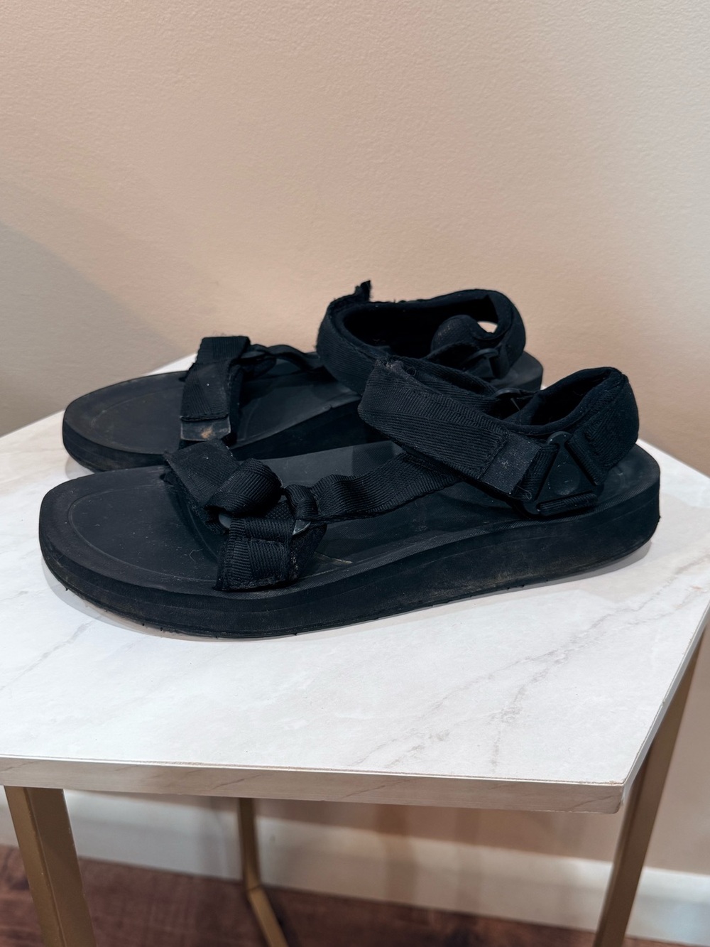 🔥Teva Men’s Black Adjustable Strap Sandals Size 10 EUC🔥